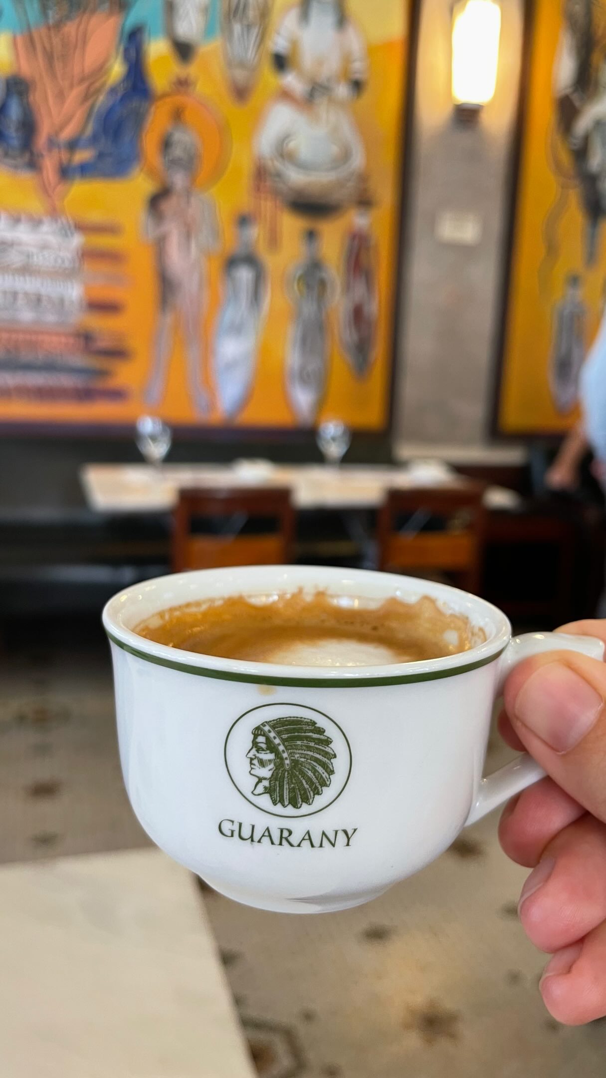 Discover 𝘁𝗿𝗮𝗱𝗶𝘁𝗶𝗼𝗻𝗮𝗹 𝗴𝗮𝘀𝘁𝗿𝗼𝗻𝗼𝗺𝘆 𝗼𝗳 𝗣𝗼𝗿𝘁𝗼 and hidden culinary gems with @eat_porto that took me to the best spots in the city. 

While we were walking around the food stops, we also got to learn about the history, culture and some sights of Porto.

And after reading the book Experience Porto by Luís Remisio, who is the founder of the tour, it was awesome to visit places I read about and see where locals go.

What is your favorite local spot in Porto? 👇