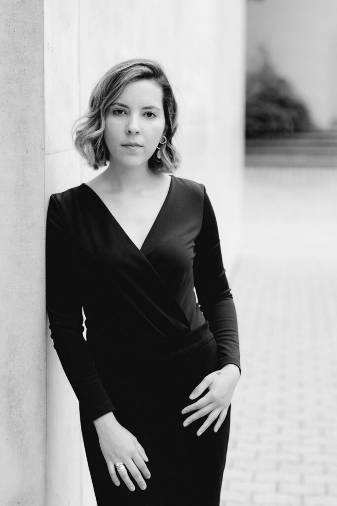 Photographer Mary Fernandez